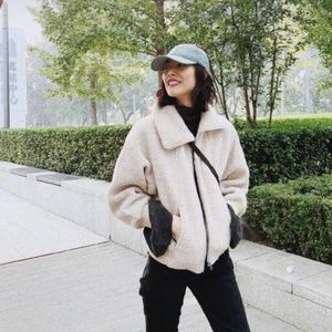 Uniqlo U fleece long sleeved blouson size S